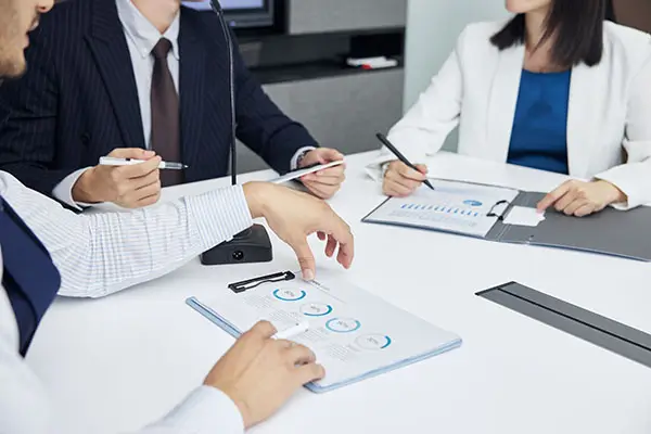 雷电天气能开什么电脑